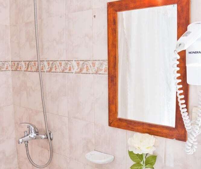 Hotel Complejo La Lucila