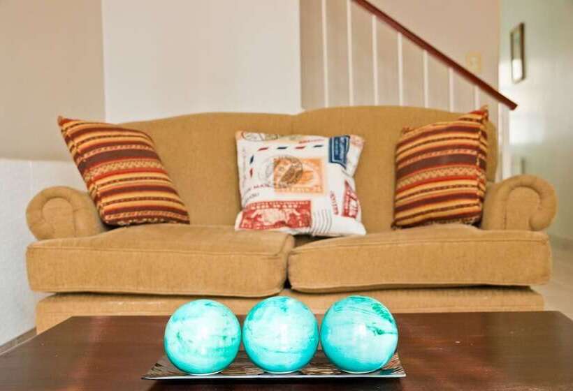 Hotel Complejo La Lucila