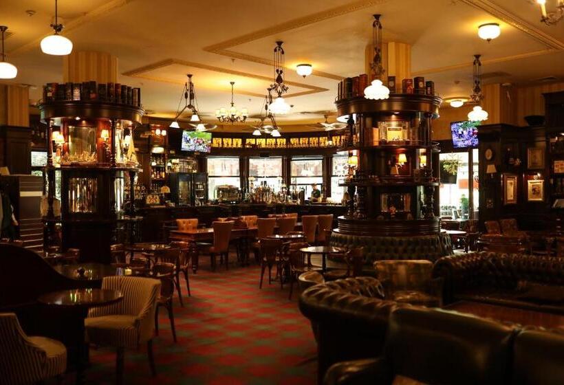 ホテル Eli̇t Sui̇t