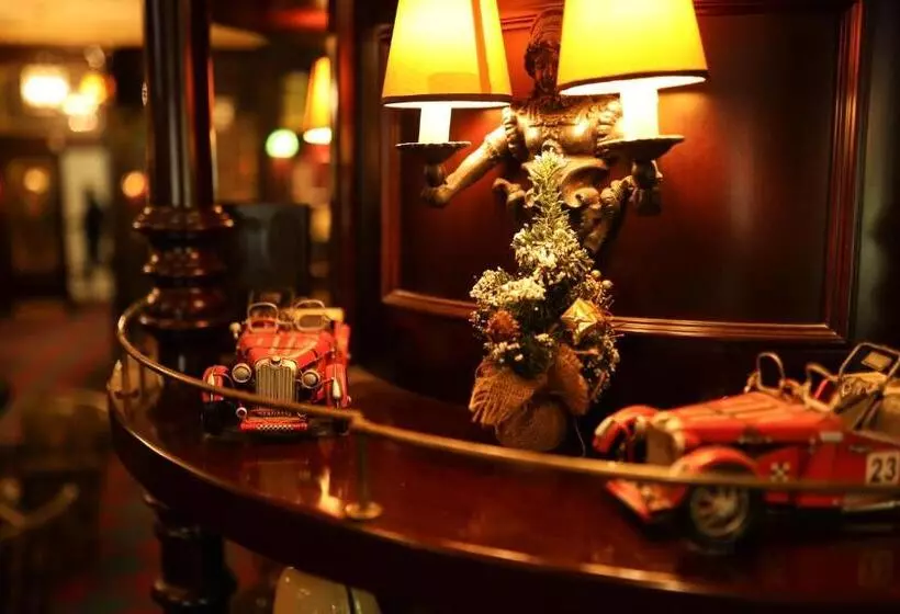 ホテル Eli̇t Sui̇t