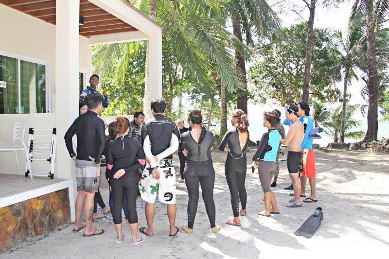 酒店 Submarine Garden Beach Resort