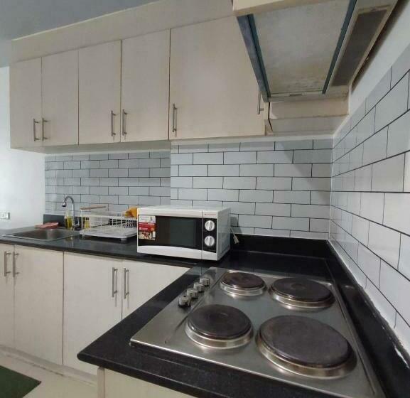 Lyndon At Sea Residences, Smdc Moa Complex, Pasay City, Philippines