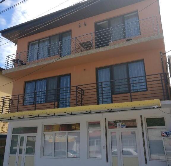 پانسیون Vila Isabela