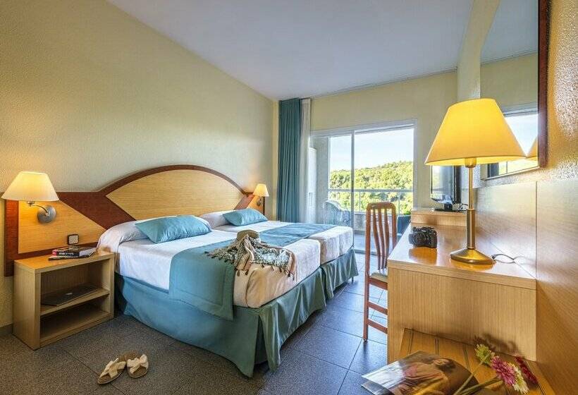 هتل Estival Park Silmar