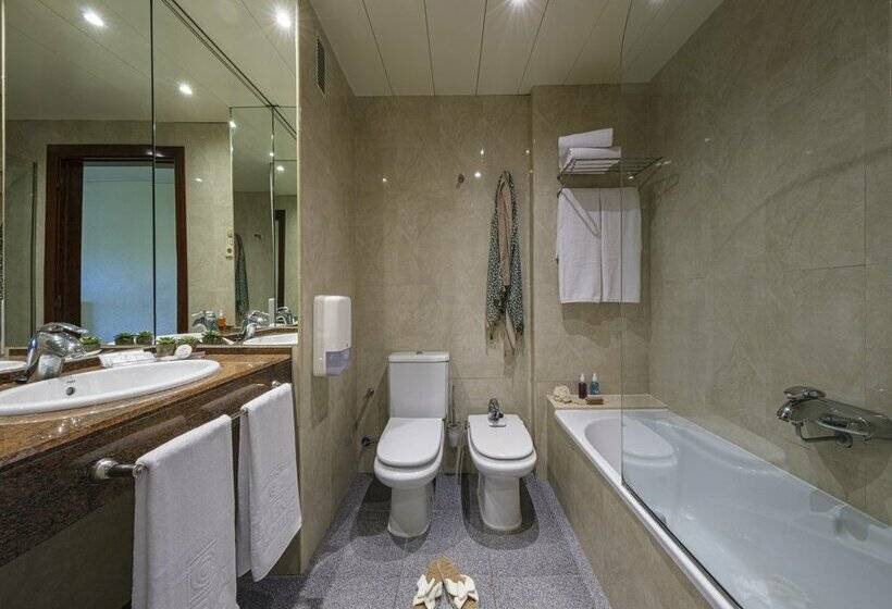 هتل Estival Park Silmar