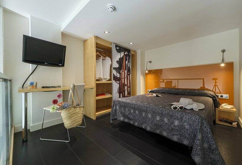 هتل Estival Park Silmar