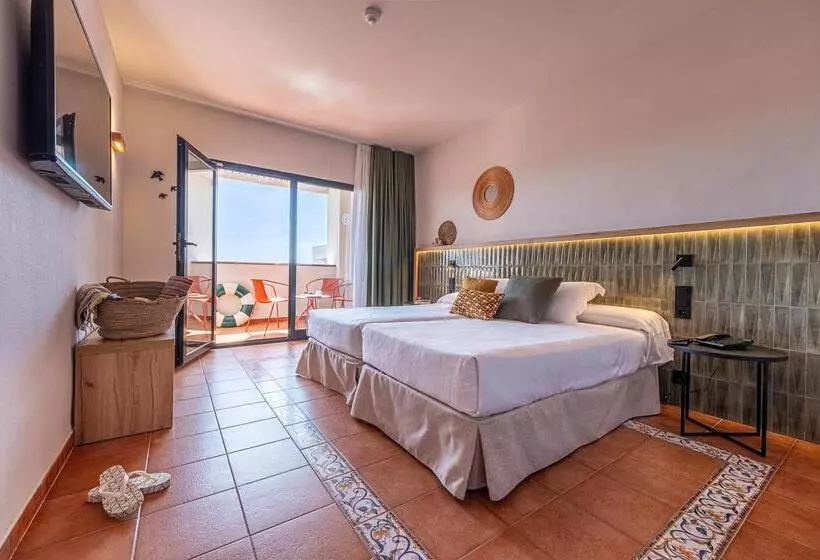 ホテル Estival Park Marena