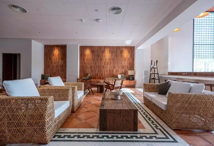 ホテル Estival Park Marena