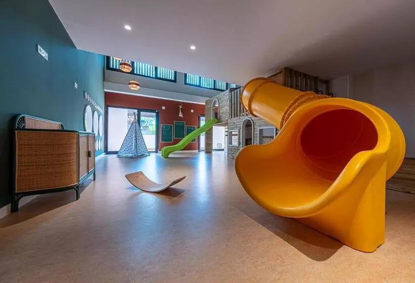 ホテル Estival Park Marena