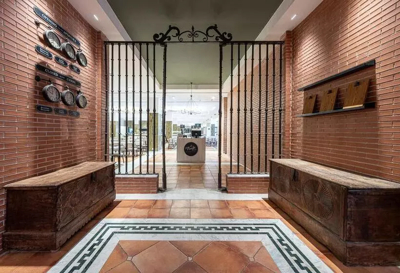 ホテル Estival Park Marena