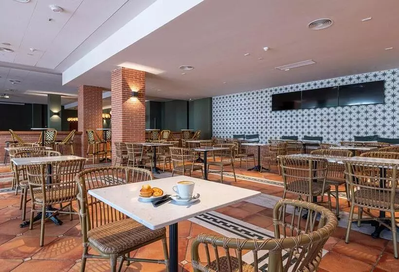 ホテル Estival Park Marena