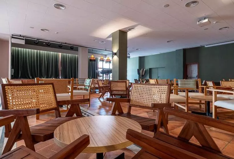 ホテル Estival Park Marena