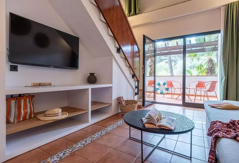 ホテル Estival Park Marena