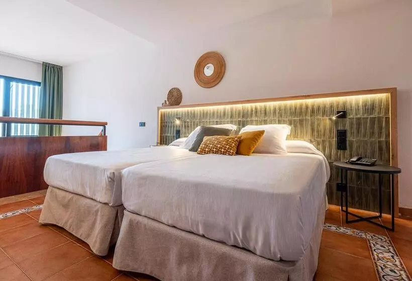 ホテル Estival Park Marena