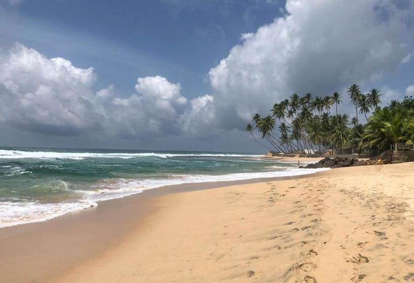 צימר Sea Front Villa