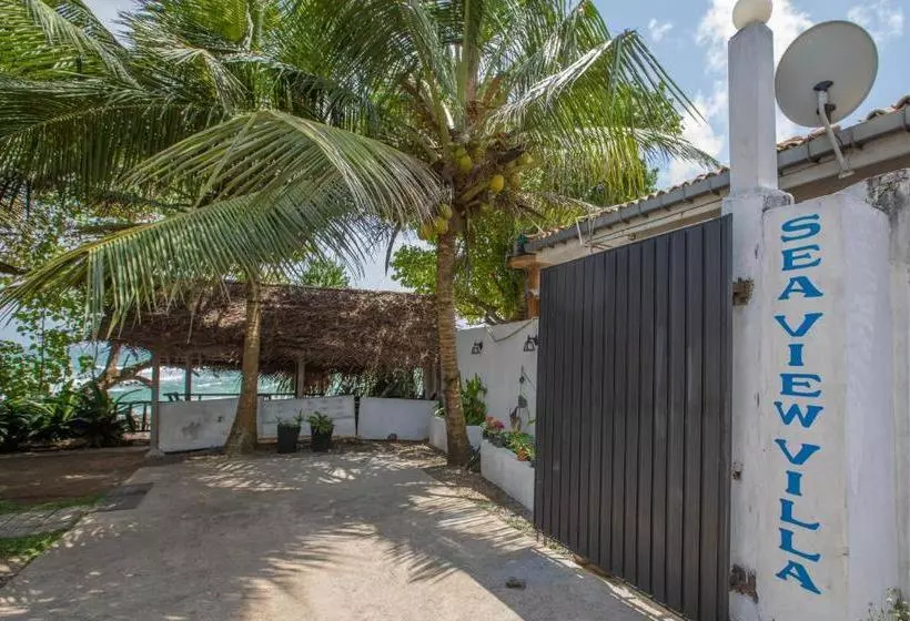 צימר Sea Front Villa