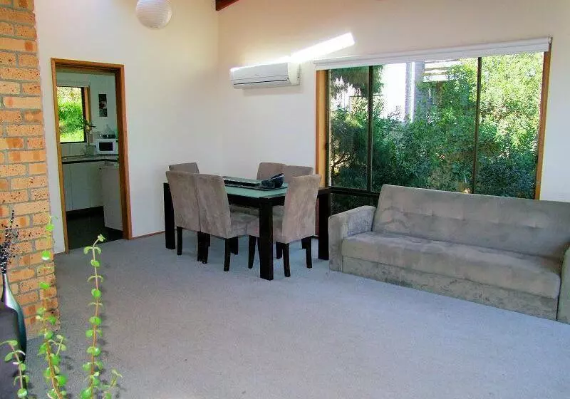 Hideaway Studio Accommodation