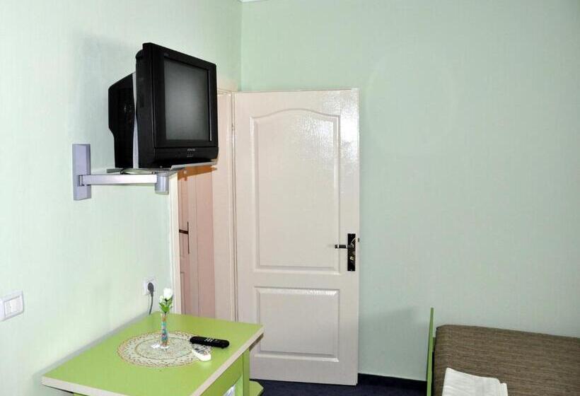 בית מלון כפרי 3a