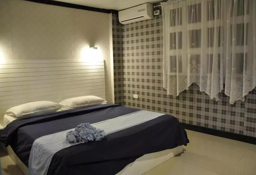 Отель Angeles Palace