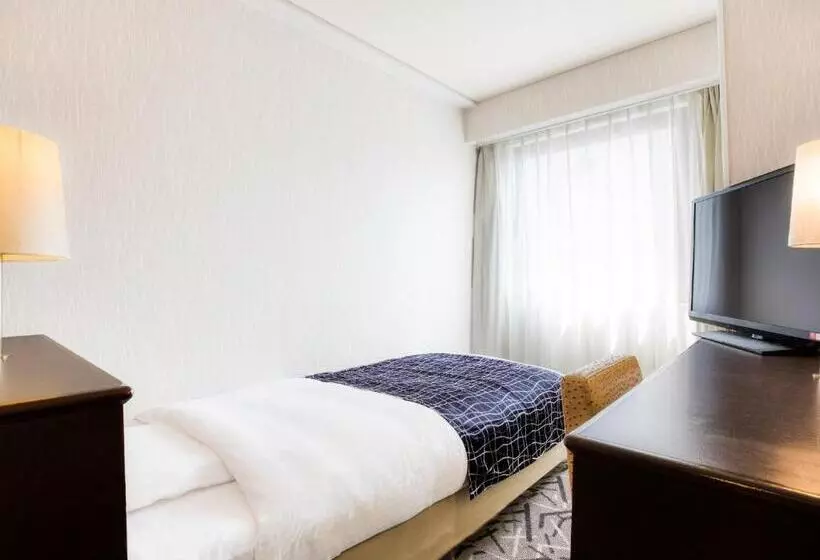 Apa Hotel Matsuyamajo Nishi