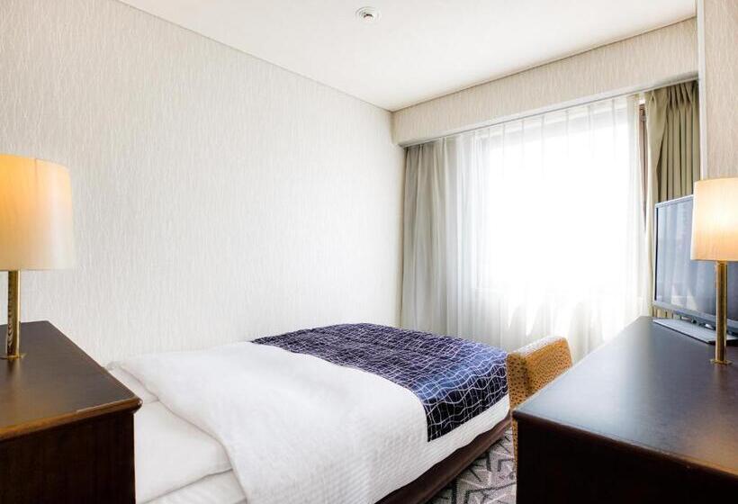 Apa Hotel Matsuyamajo Nishi