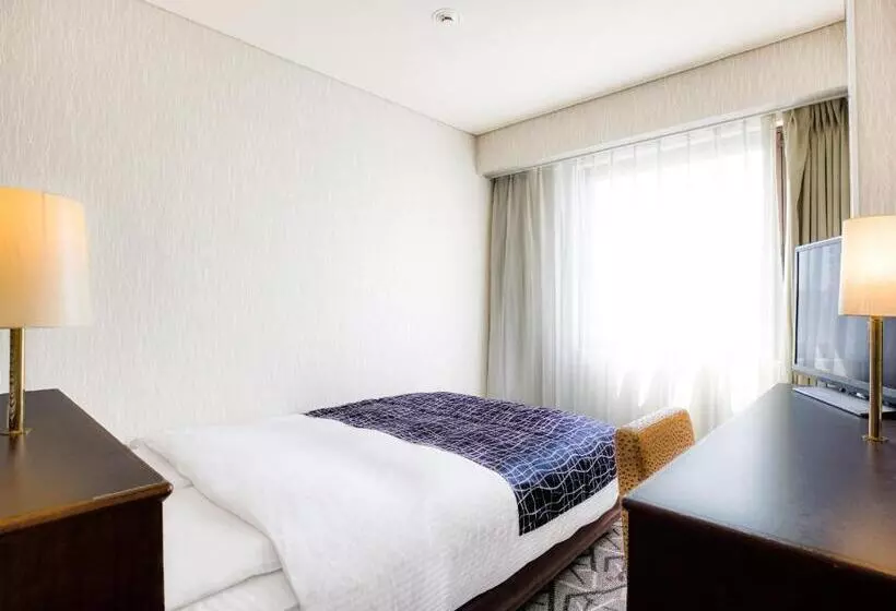 Apa Hotel Matsuyamajo Nishi