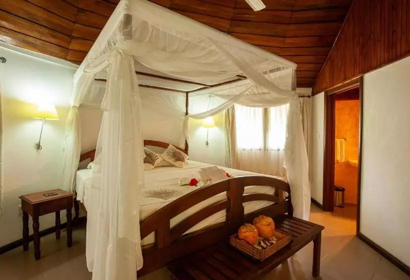 هتل Cote D Or Lodge