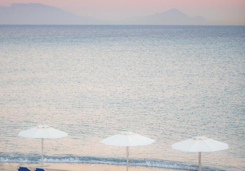 ホテル Grand Blue Beach