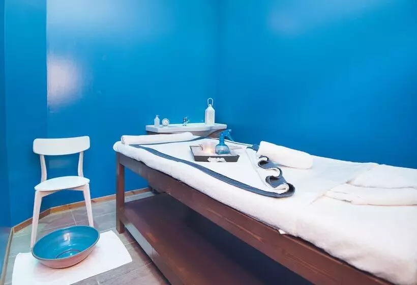 هتل Grand Blue Beach