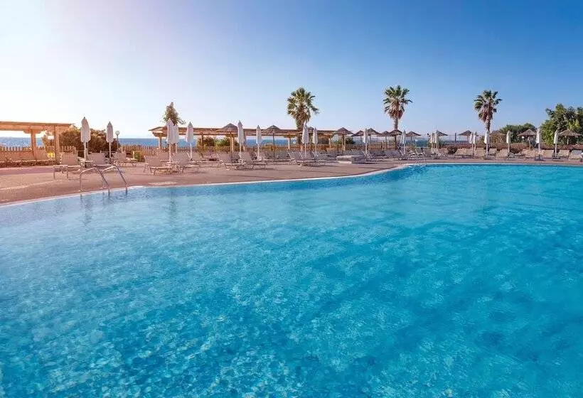 هتل Grand Blue Beach