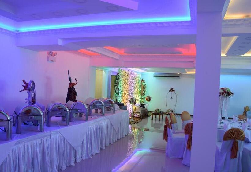 ホテル Mount Breeze