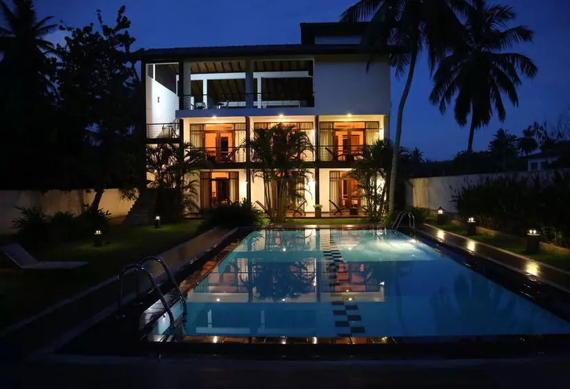 Отель Nature Trails Boutique