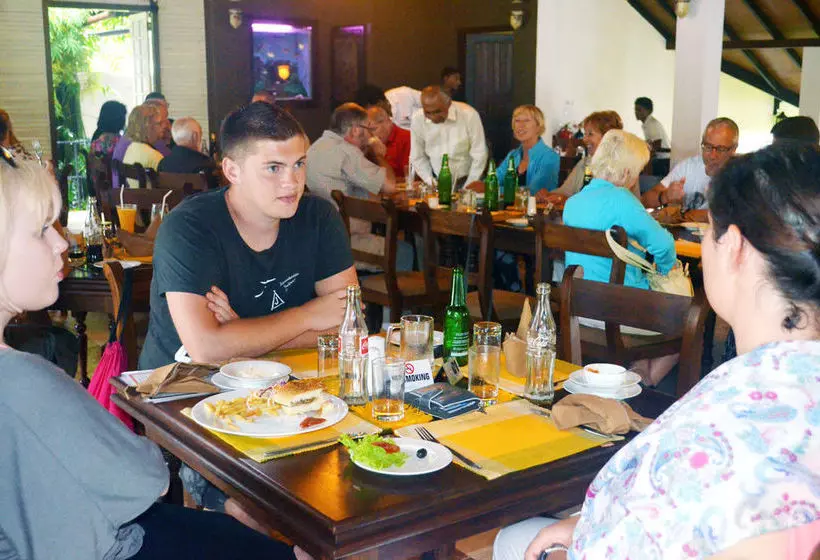 Отель Nature Trails Boutique