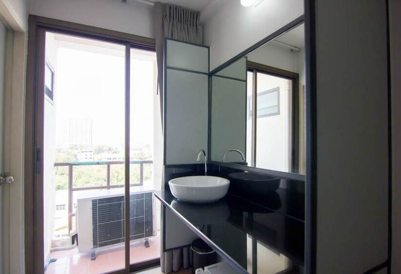 בית מלון כפרי Regent Ngamwongwan