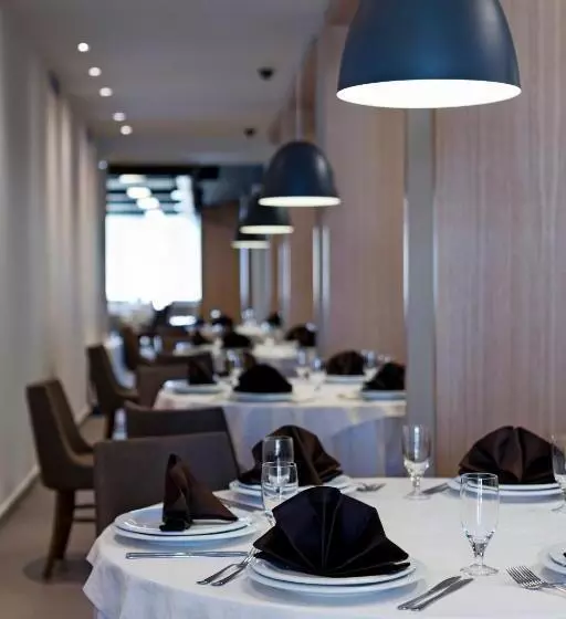 هتل Romantique Plaza Dojran