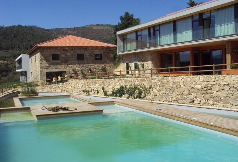 فندق ريفى Douro Cister Hotel Resort