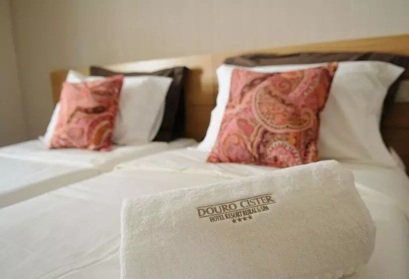 هتل روستایی Douro Cister Hotel Resort