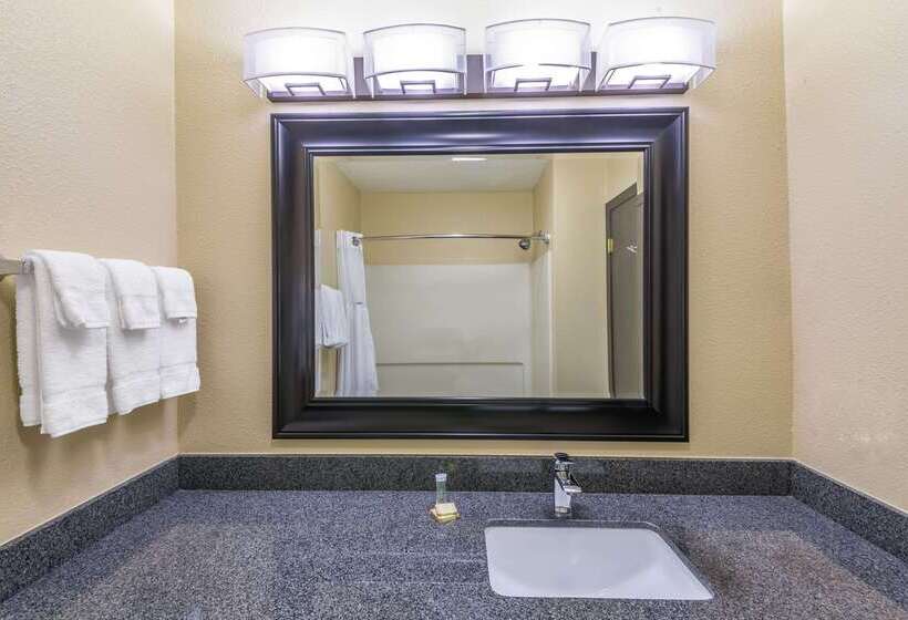 فندق Super 8 By Wyndham Copley Akron