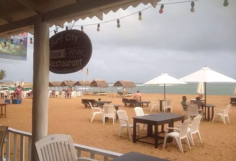 בית מלון כפרי Surf Una Beach