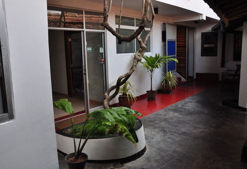 בית מלון כפרי Surf Una Beach