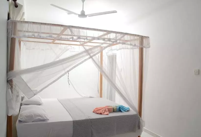 בית מלון כפרי Surf Una Beach