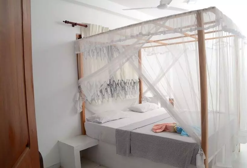 בית מלון כפרי Surf Una Beach