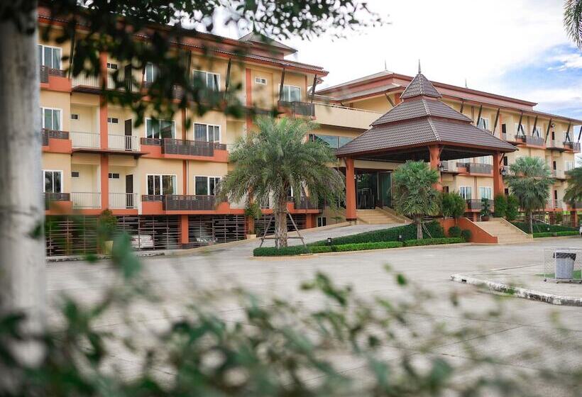 Отель Phufa Waree Chiangrai Resort   Sha Extra Plus