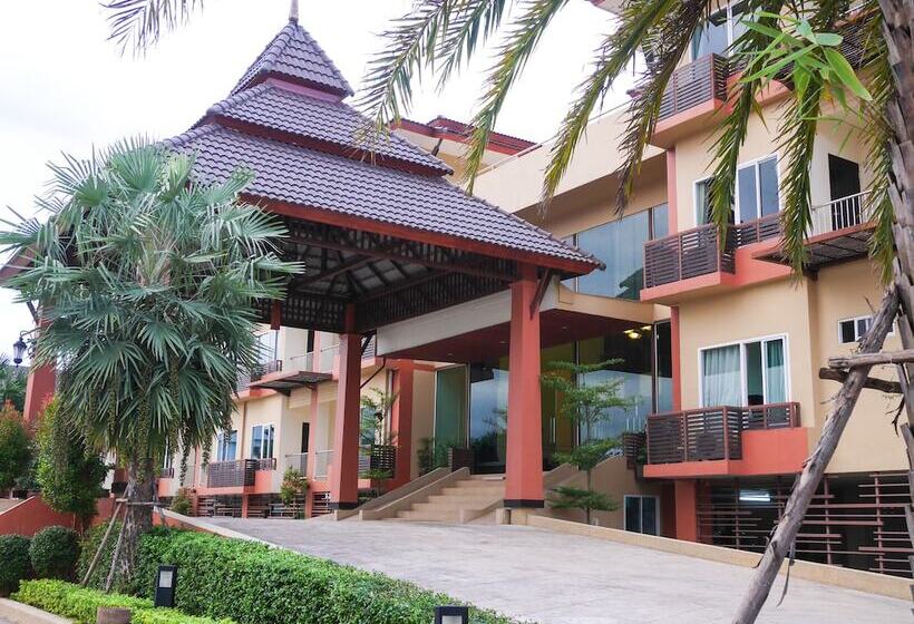 Отель Phufa Waree Chiangrai Resort   Sha Extra Plus