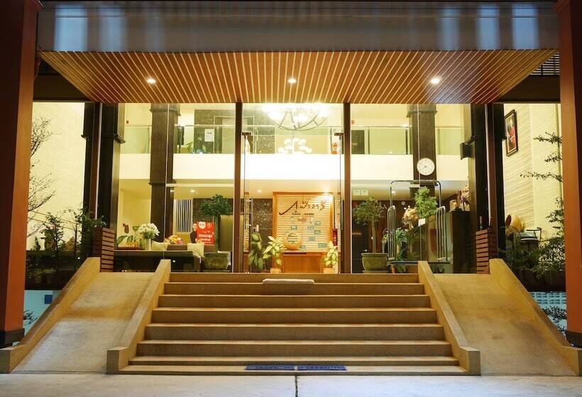 Отель Phufa Waree Chiangrai Resort   Sha Extra Plus