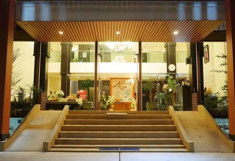 Отель Phufa Waree Chiangrai Resort Sha Extra Plus