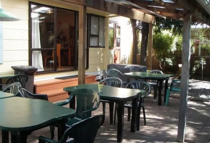 Paradiso Backpacker Hostel