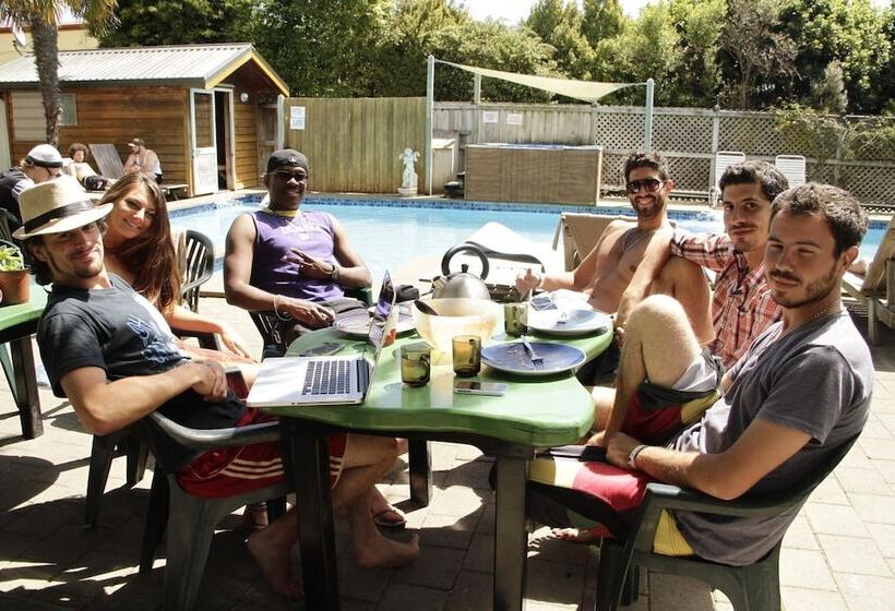 Paradiso Backpacker Hostel