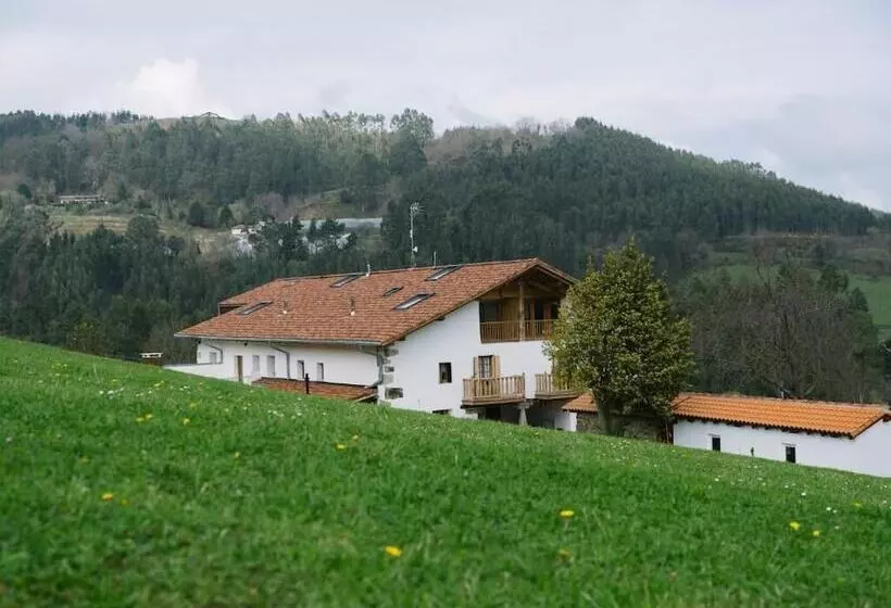 Hotelli Nafarrola Gastronomy & Wine