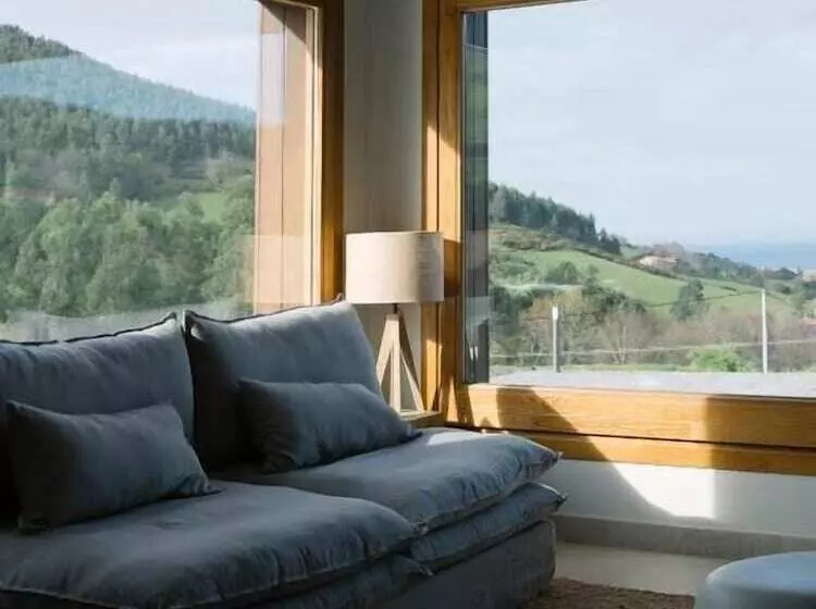 Hotelli Nafarrola Gastronomy & Wine